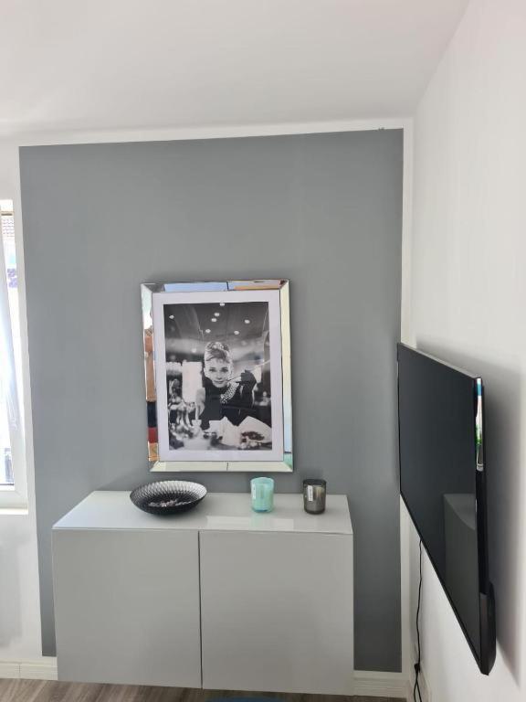 Apartment City-apartment, Zentral, & Netflix